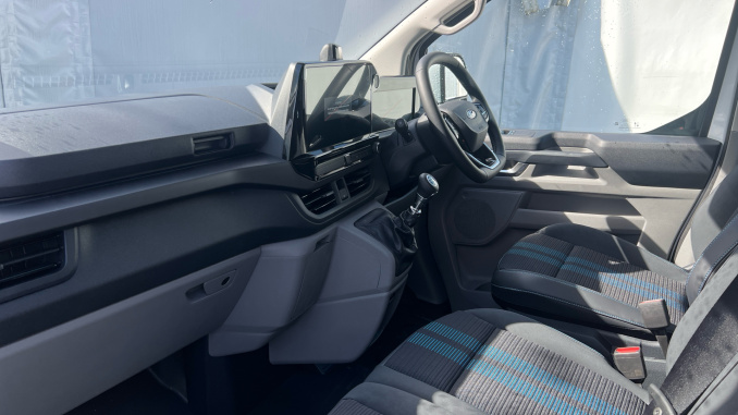 Ford Transit Custom 320 L1 Diesel Fwd 2.0 EcoBlue 150ps H1 Van Sport - Image 9